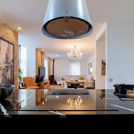 Apartment Singular